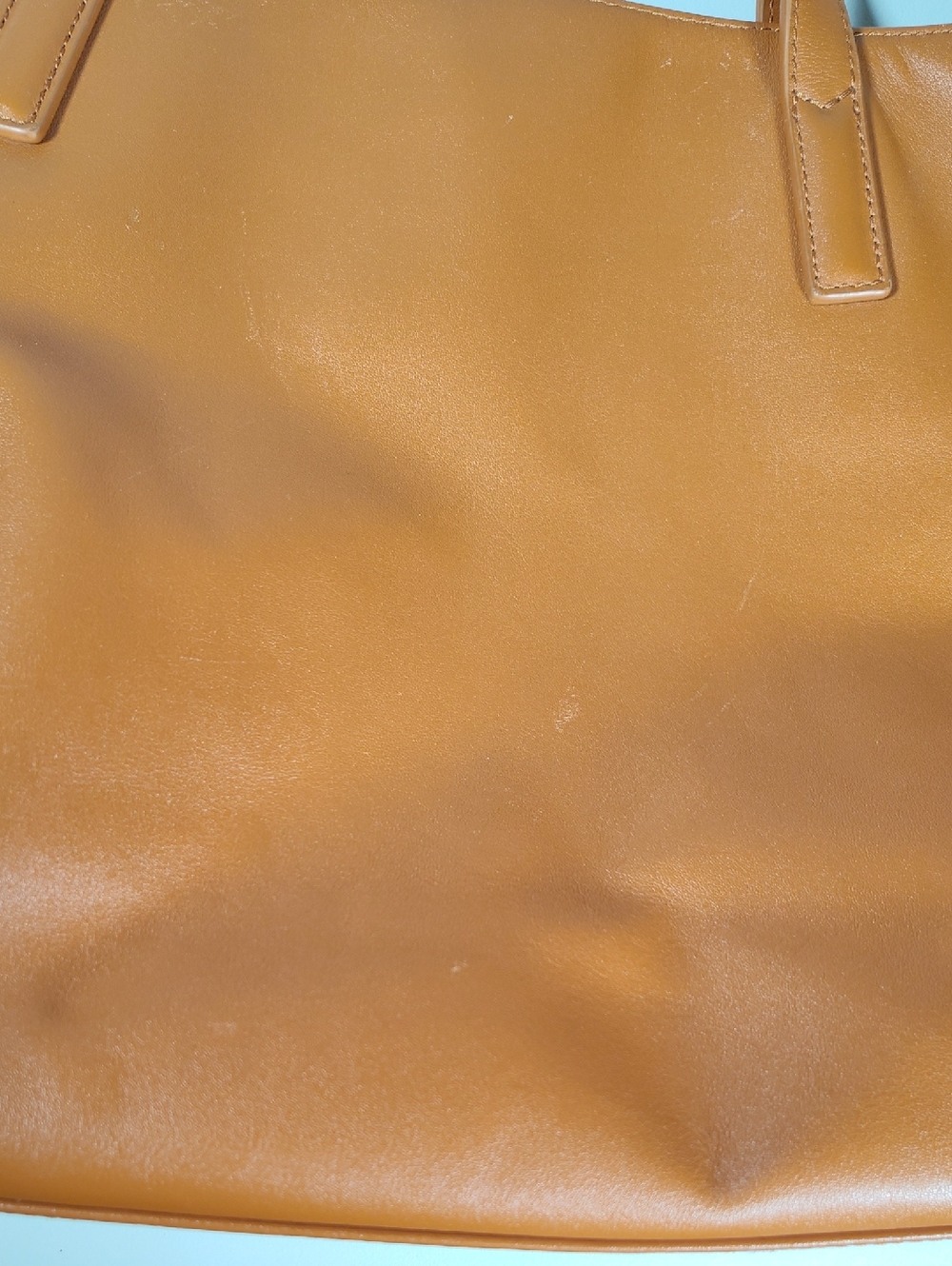 Quince Classic Italian Leather Tote in Cognac - Picture 4 of 16